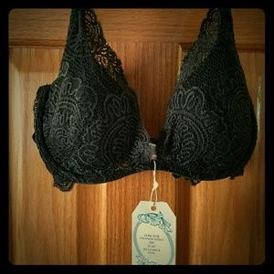 Very Sexy like new condition 36c