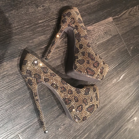 Cheetah Steve Madden pumps