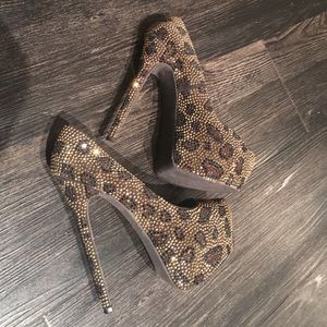 Cheetah Steve Madden pumps