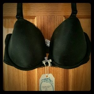 Body by victoria 36c like new condition