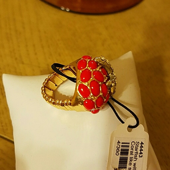 Ring - Picture 2 of 3