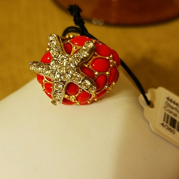 Ring - Picture 3 of 3