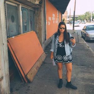 Meet your Posher, Elisa