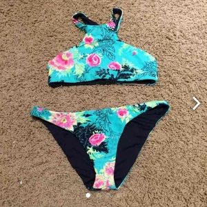 BILLABONG fancy floral bikini set