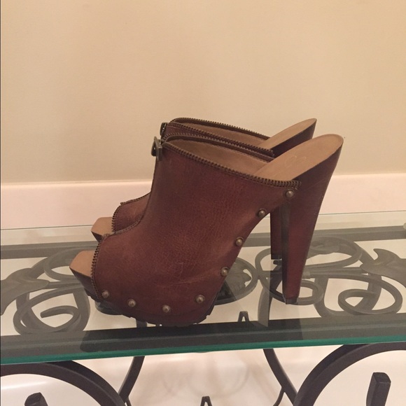 Jessica Simpson Shoes - Jessica Simpson clogs 8.5 brand new in box