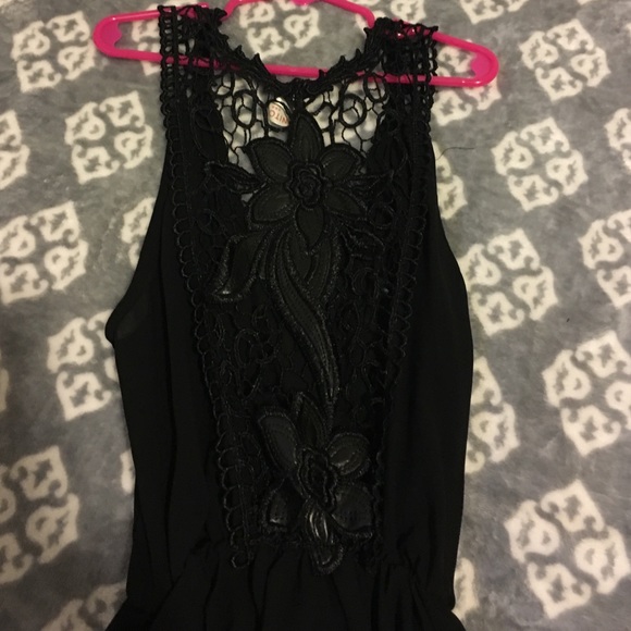 LBD - Picture 3 of 4