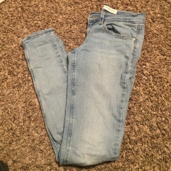 NWOT Levi's jeans