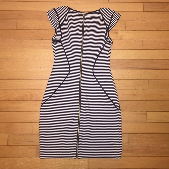 Express Dress - Picture 2 of 4