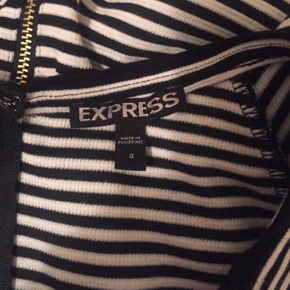 Express Dress - Picture 3 of 4