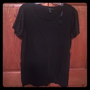 Forever 21 Tops - Black top Forever 21 Tops - Black top