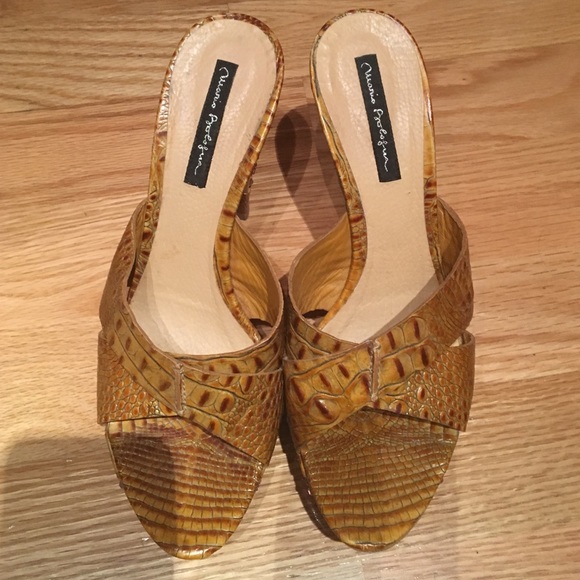 Mario Bolognia Italian Sandal - Picture 2 of 3