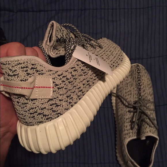 Authentic Yeezy Boosts size 11.5 brand new - Picture 4 of 4