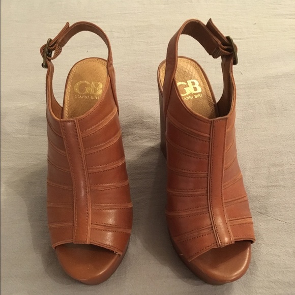 Gianni Bini wedge heels - Picture 3 of 4