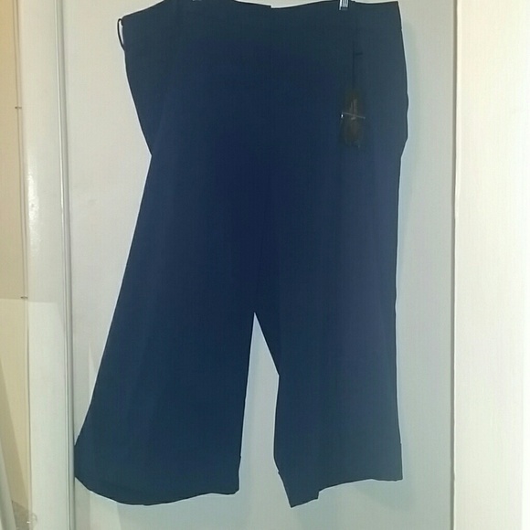 Wide leg cropped pants
