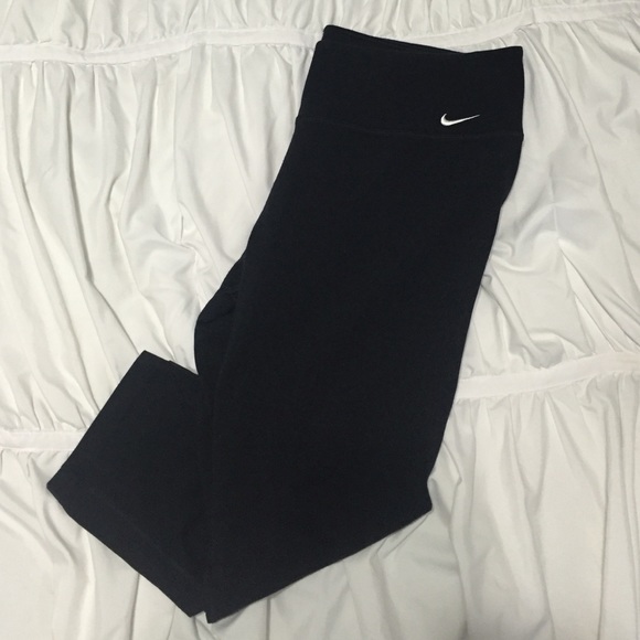 Nike Dri-Fit Cropped Leggings