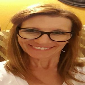 Meet your Posher, Kelli