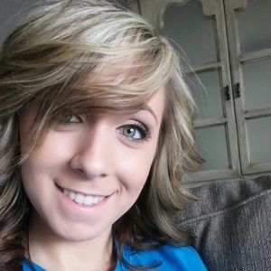 Meet your Posher, Mallory