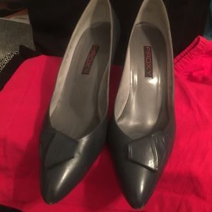 Proxy navy blue heels