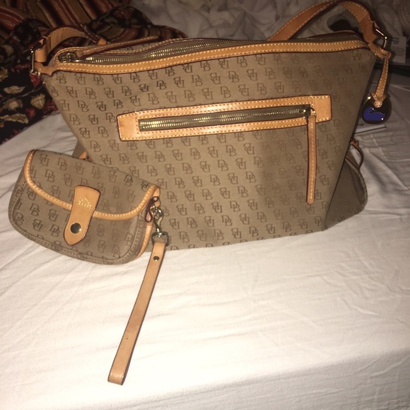 Dooney & Bourke set