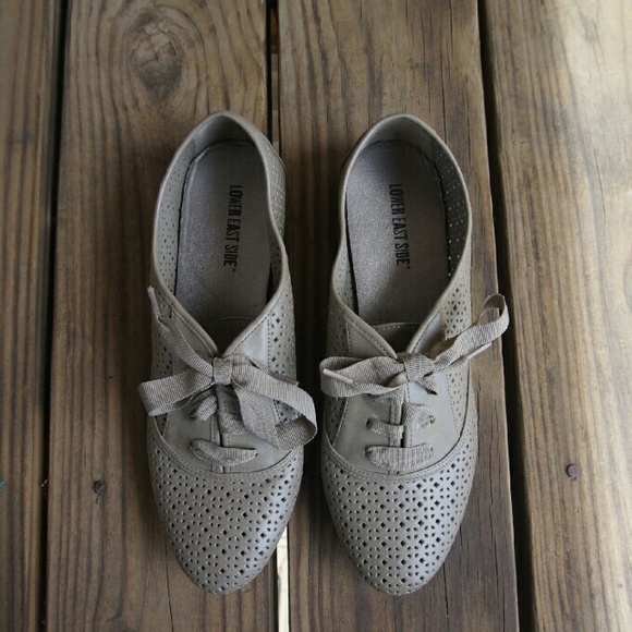 Leather Perforated Oxford Shoes