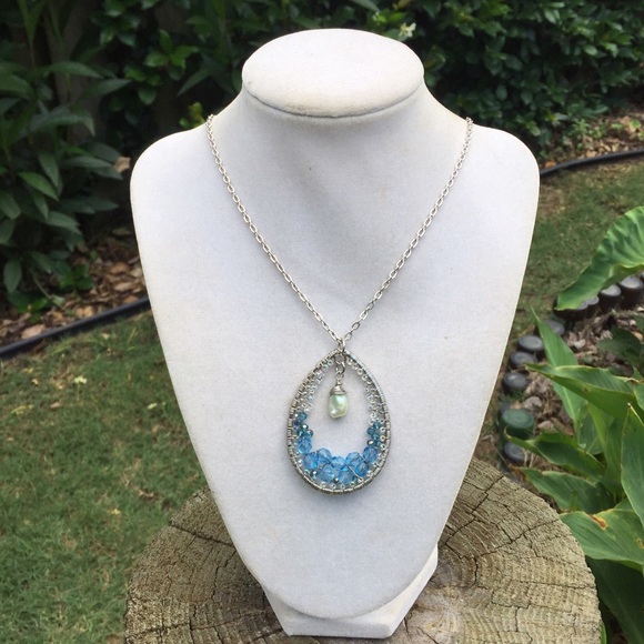 Keshi Pearl &Teardrop Necklace - Picture 5 of 5