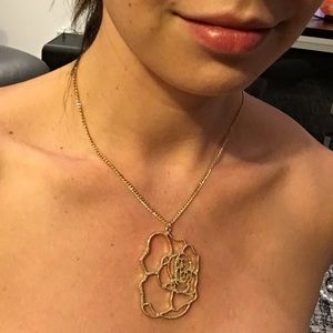 Gold rose necklace