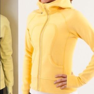 Lululemon Scuba Yellow Size 6