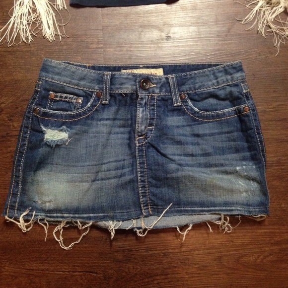 🎉BKE Denim Skirt - Picture 2 of 6