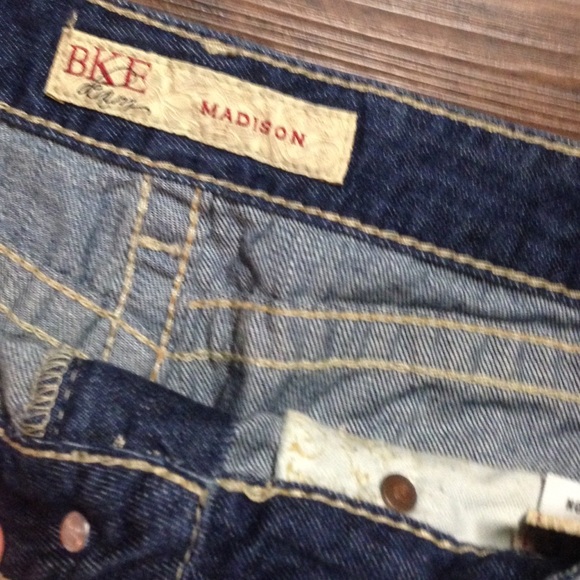 🎉BKE Denim Skirt - Picture 3 of 6