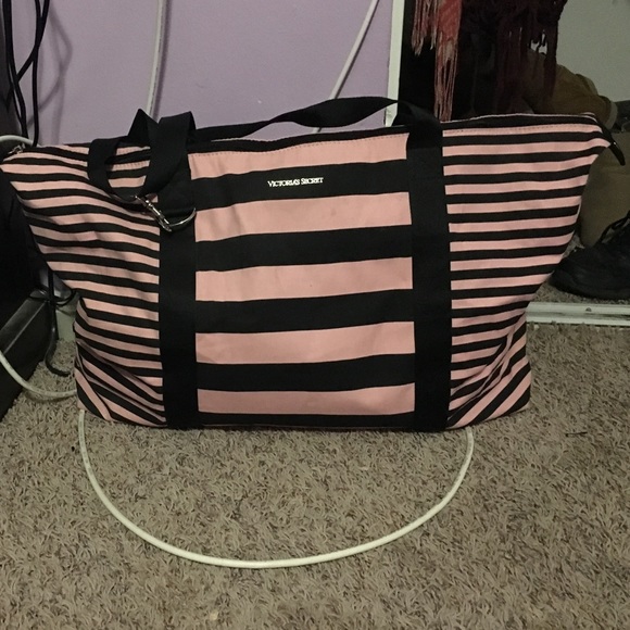 VS Duffle Bag