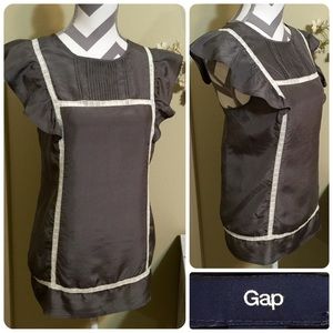 Silky soft adorable grey ruffled blouse XL