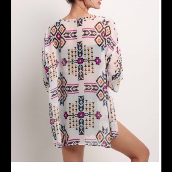 Patterned kimono - Picture 2 of 4