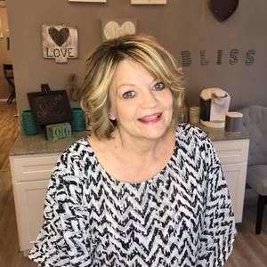 Meet your Posher, Nancy