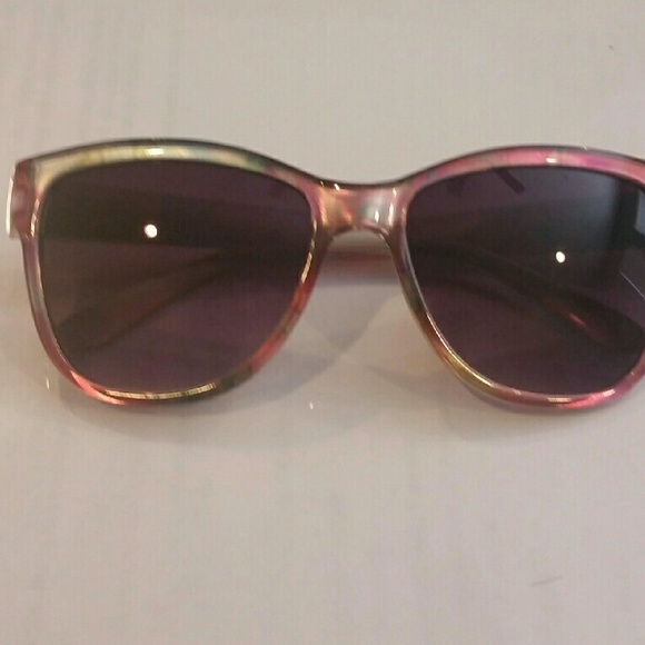 Sunglasses - Picture 1 of 2