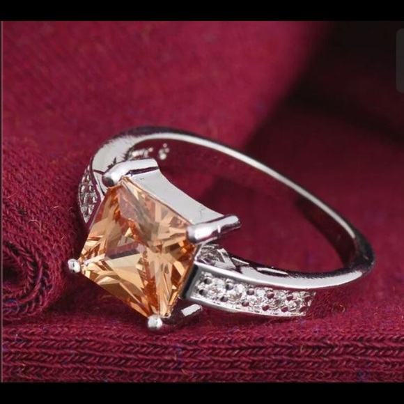 Nice Silver Ring - Picture 2 of 3