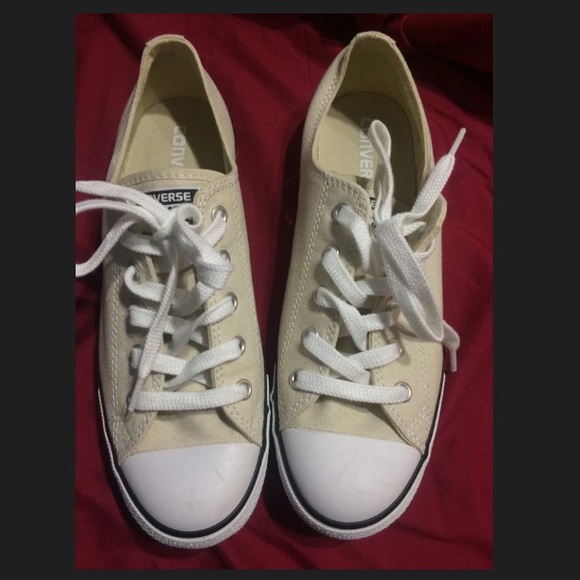 Off-white low top converse