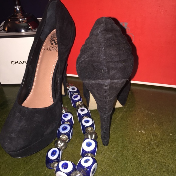 Vince CAMUTO - Picture 2 of 2