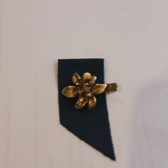 Gold-plated flower pin