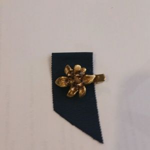 Gold-plated flower pin
