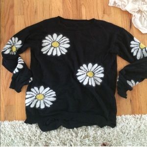 MUST GO, MAKE OFFER!! Rare Brandy Daisy Sweater ✨✨