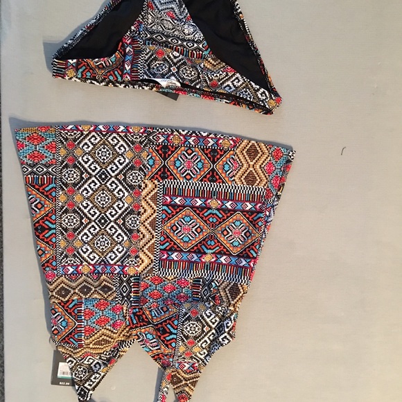 Bathing suits - Picture 2 of 3