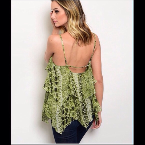 ❗️FINAL❗️Spaghetti Strap Ruffled Top - Picture 2 of 4