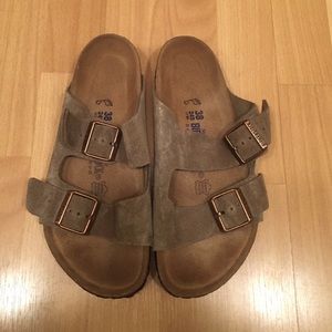 Light Tan Soft Leather/Soft Footbed Birkenstocks