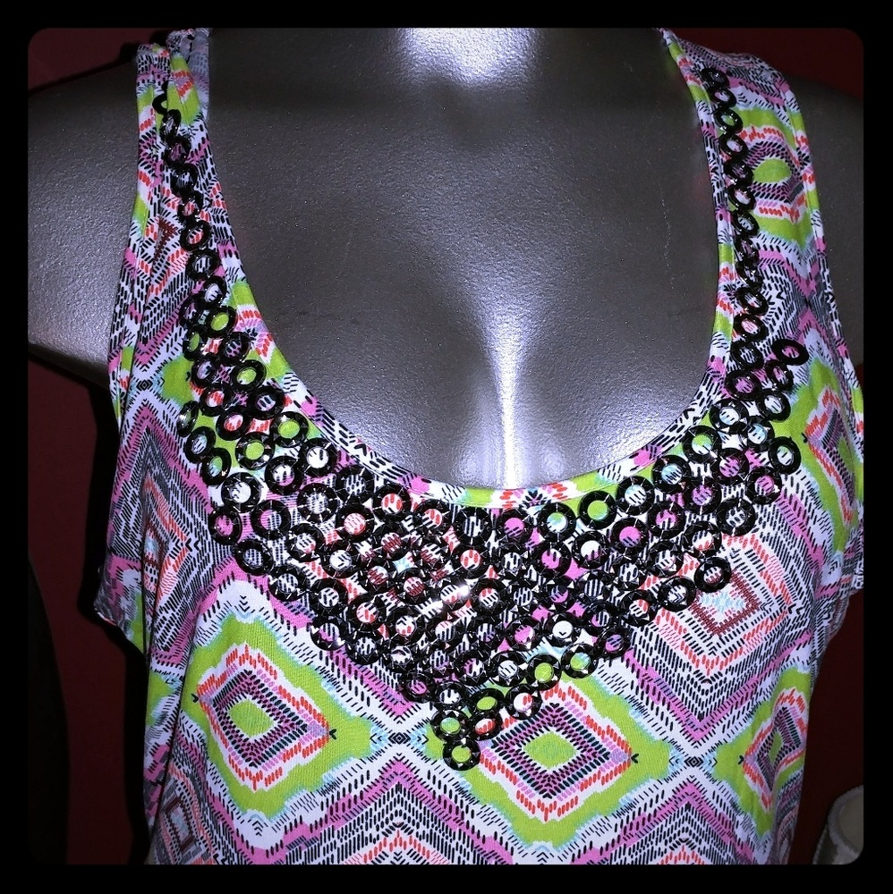 Sleeveless top plus size - Picture 6 of 6