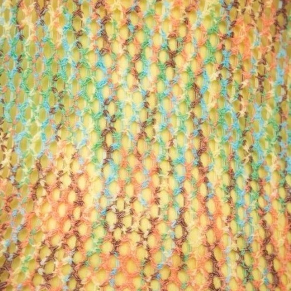 Crochet Color Explosion Top - Picture 4 of 4