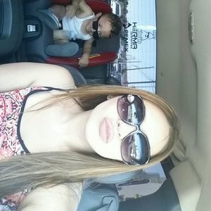 Meet your Posher, Areli