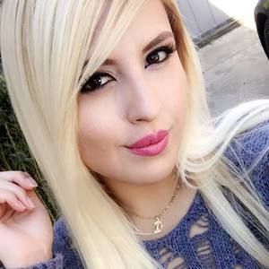 Meet your Posher, Jazmine