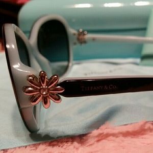 Tiffany round sunglasses