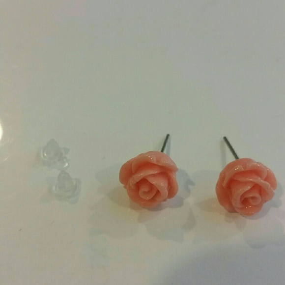 Rose earrings - NWOT