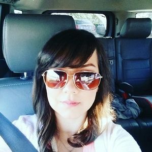 Meet your Posher, Daniela